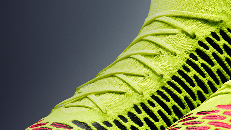 NIKEskin специальный материал от Nike для защиты от холода и влаги