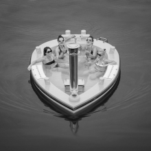 Лодка-джакузи: и помыться, и прокатиться!