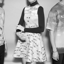 Одежда с принтами полотен Рене Магритта