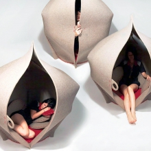 Отдыхающие в коконе, или новое приложение к IPad